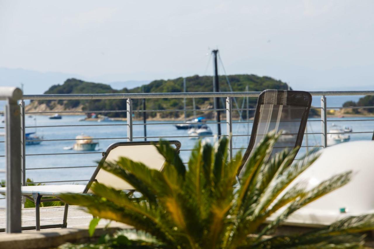 Beach Suite Nina Supetarska Draga Εξωτερικό φωτογραφία